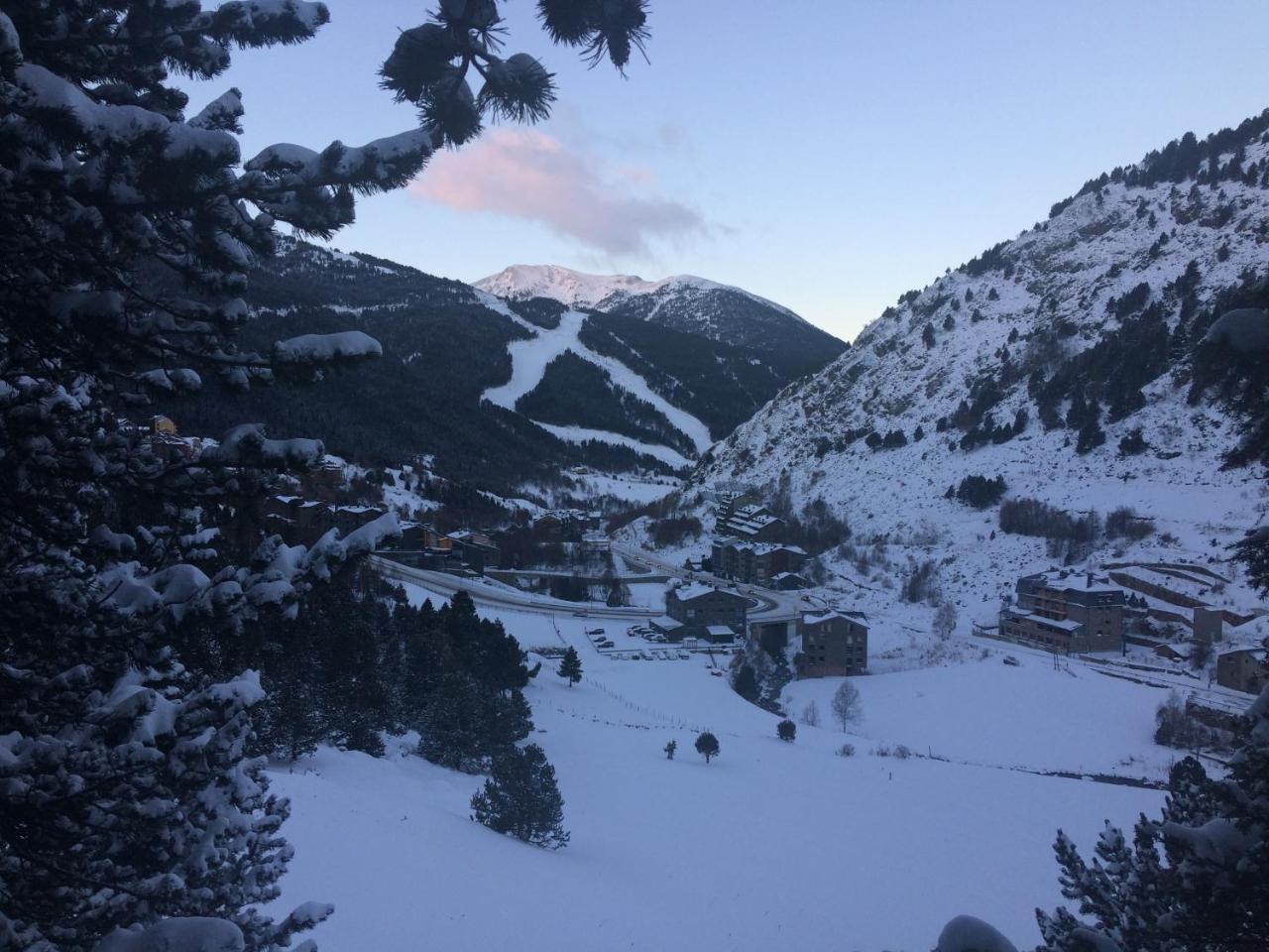 Roc De St Miquel & Hotel Soldeu
